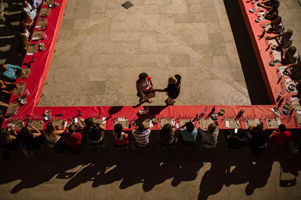 Descubre el verano en el Palau Ducal de Gandia: cultura, gastronomía y cine bajo las estrellas